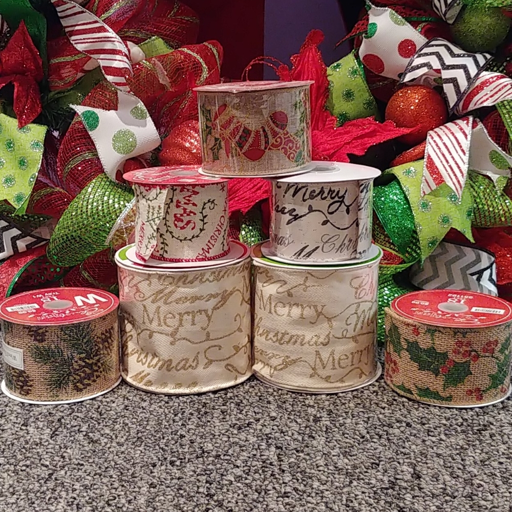 A LOT of 7 Holiday wired ribbon 🎀